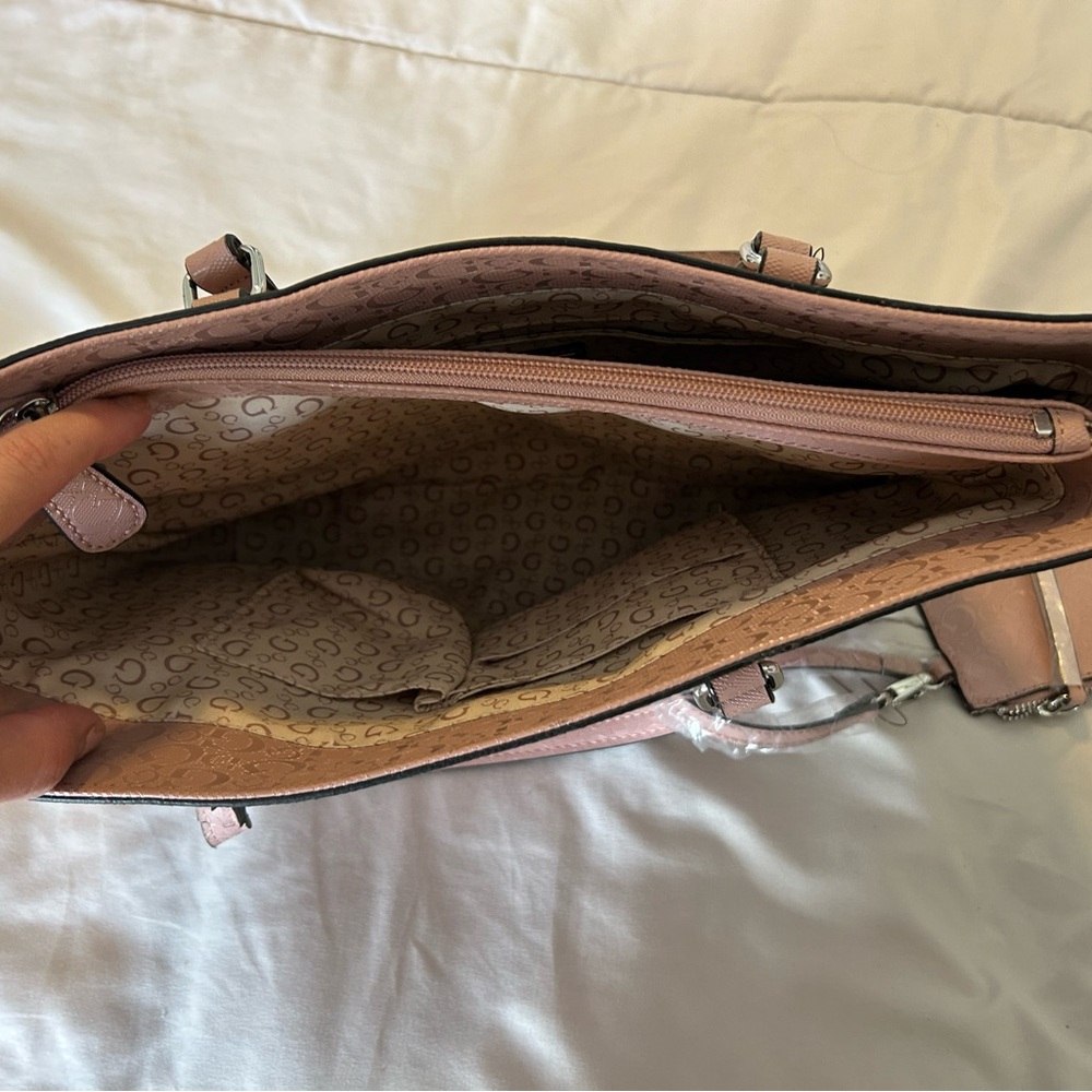 GUESS Shoulder Bag and Clutch Set - Picture 5 of 5